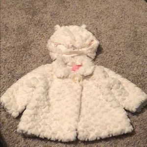 Children’s Place White jacket and hat 6-9 months